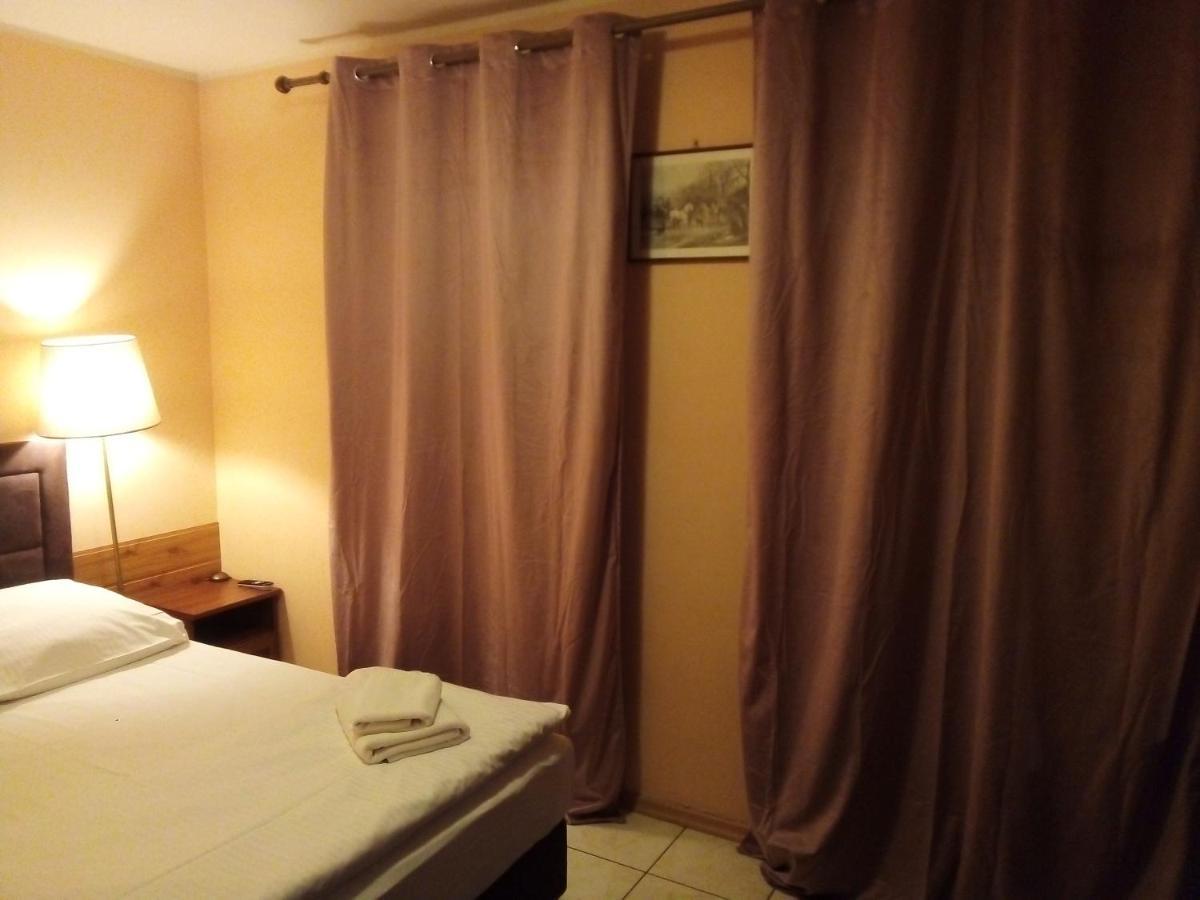 Villa Minerva 锡隆纳葛拉 外观 照片
